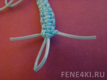 Схема плетения макраме брелка Стрекоза. Фенечки из мулине. Схемы фенечек. Как плести фенечки 